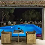 Hotell Aliki 4*