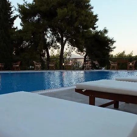 Aliki Hotel 4*