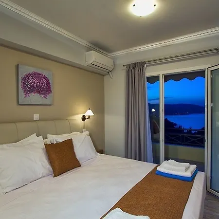 Aliki 4*