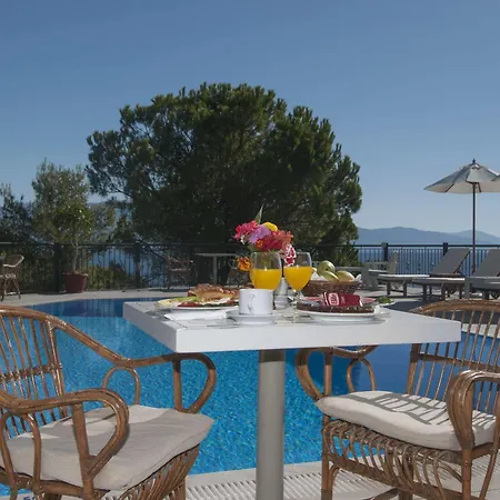 Aliki Hotel