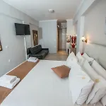 Aliki 4*