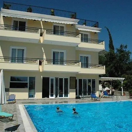 Aliki Otel 4*