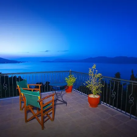 Aliki Otel 4*