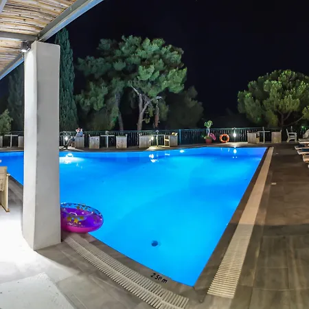 Aliki 4* Nikiana