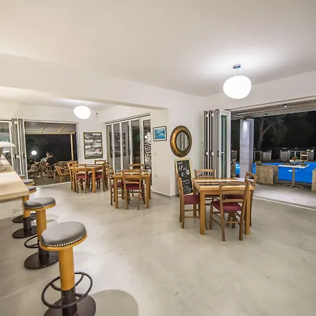 Otel Aliki Nikiana
