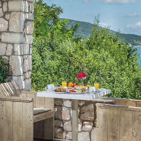 Otel Aliki