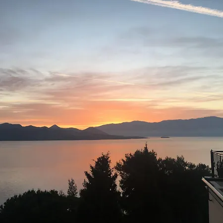 Otel Aliki 4*