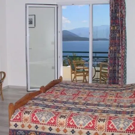 Aliki Hotel 4*