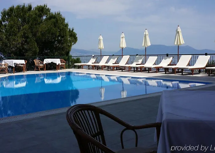 Aliki Hotel Nikiana